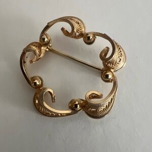 Vintage 12K Gold Circle Brooch Pin Filigree By Burt Cassell 1950s 1960s